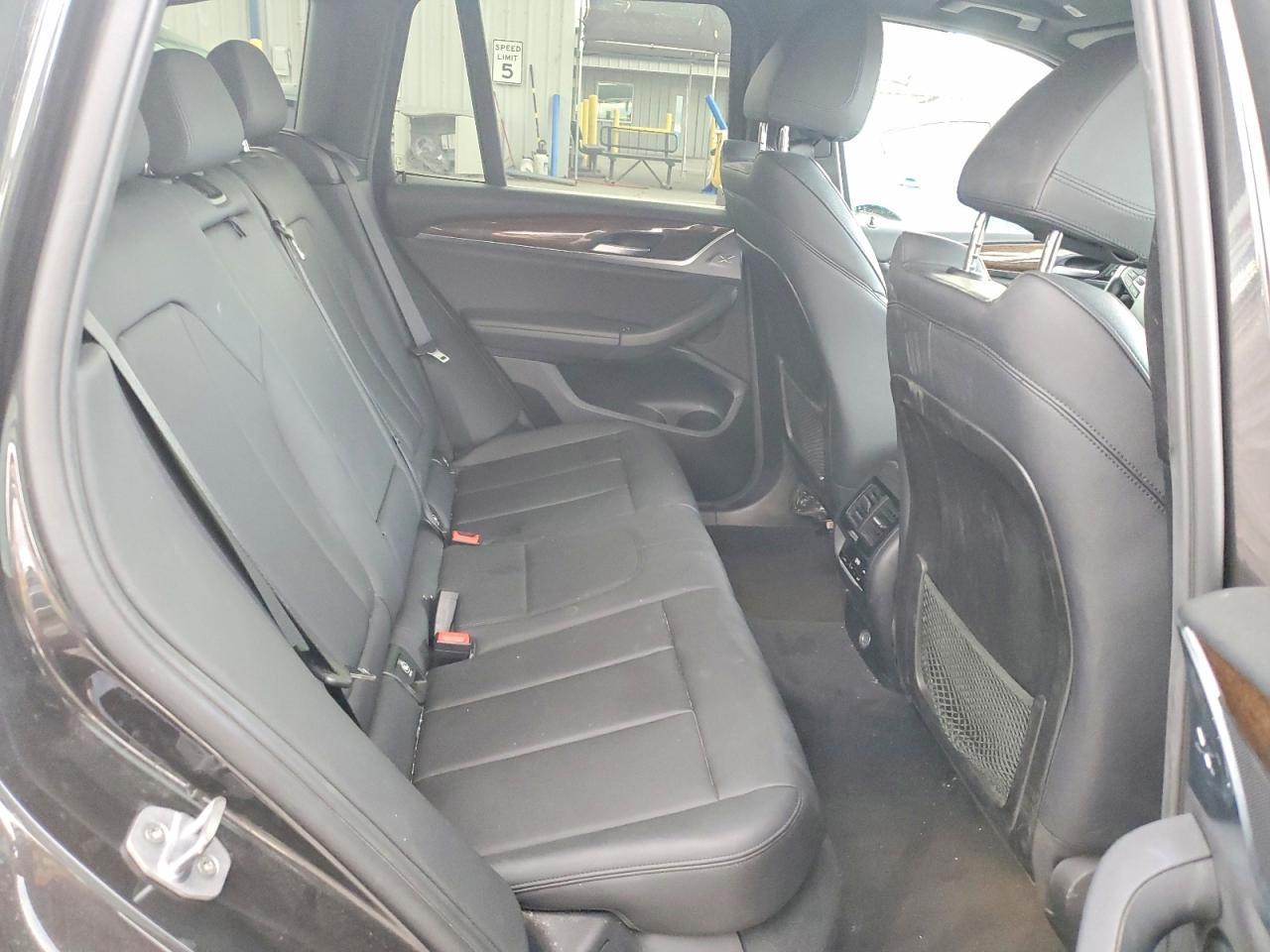 2018 BMW X3 xDrive30I - zdjęcie 11