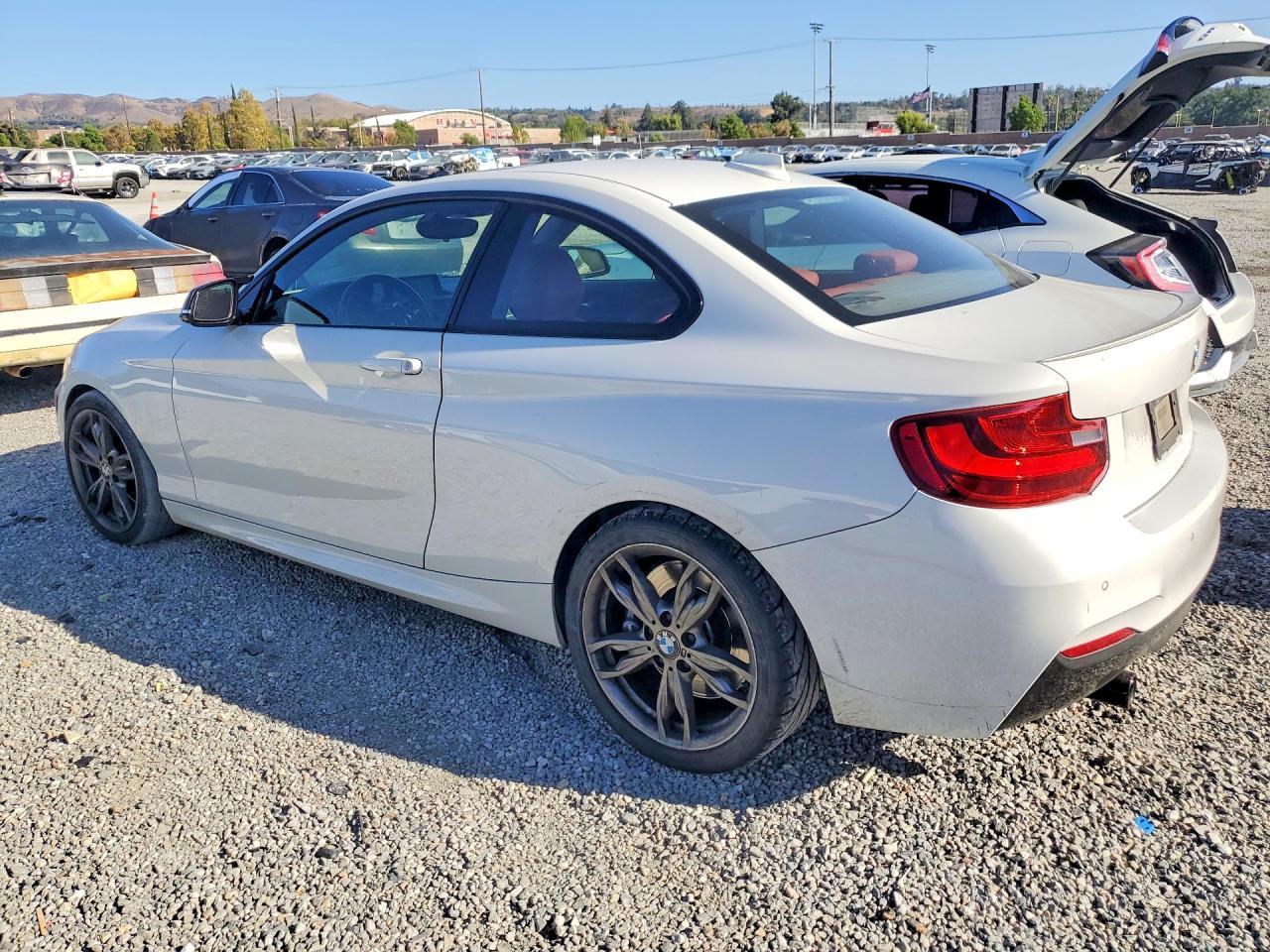 2015 BMW M235I - zdjęcie 2