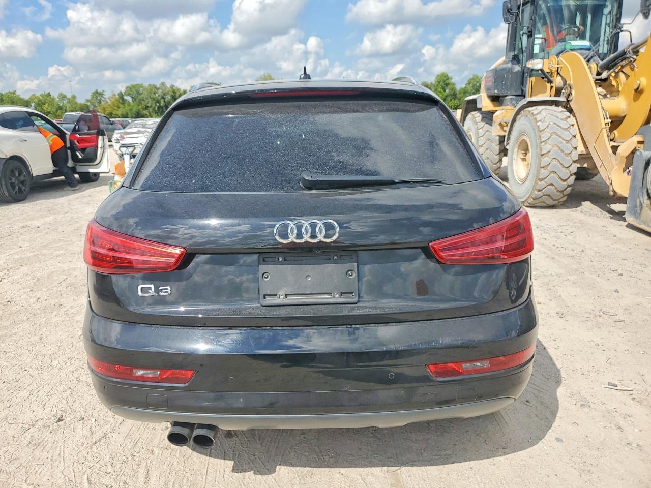 2016 Audi Q3 Premium Plus - zdjęcie 10