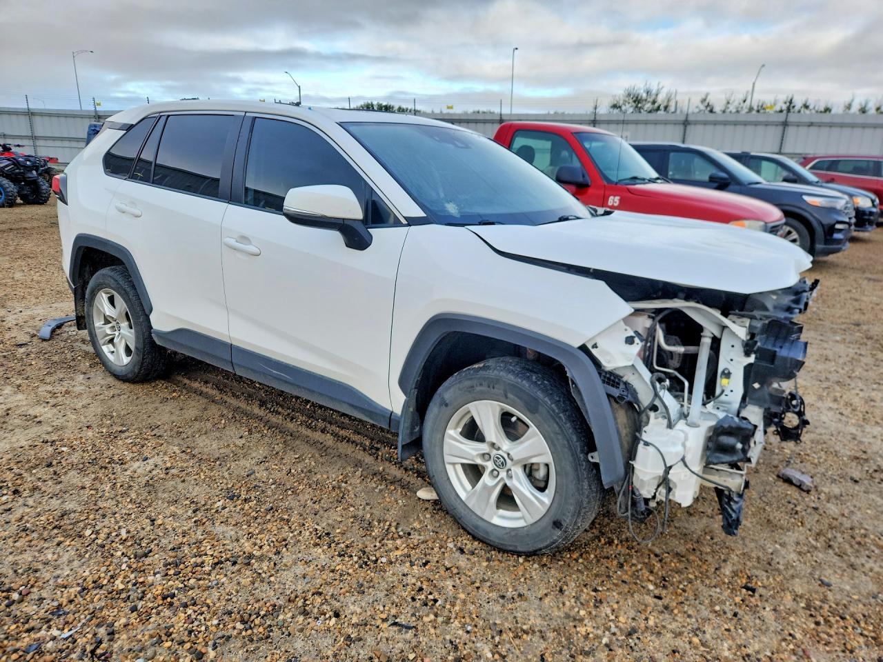 2021 Toyota Rav4 Xle - zdjęcie 4
