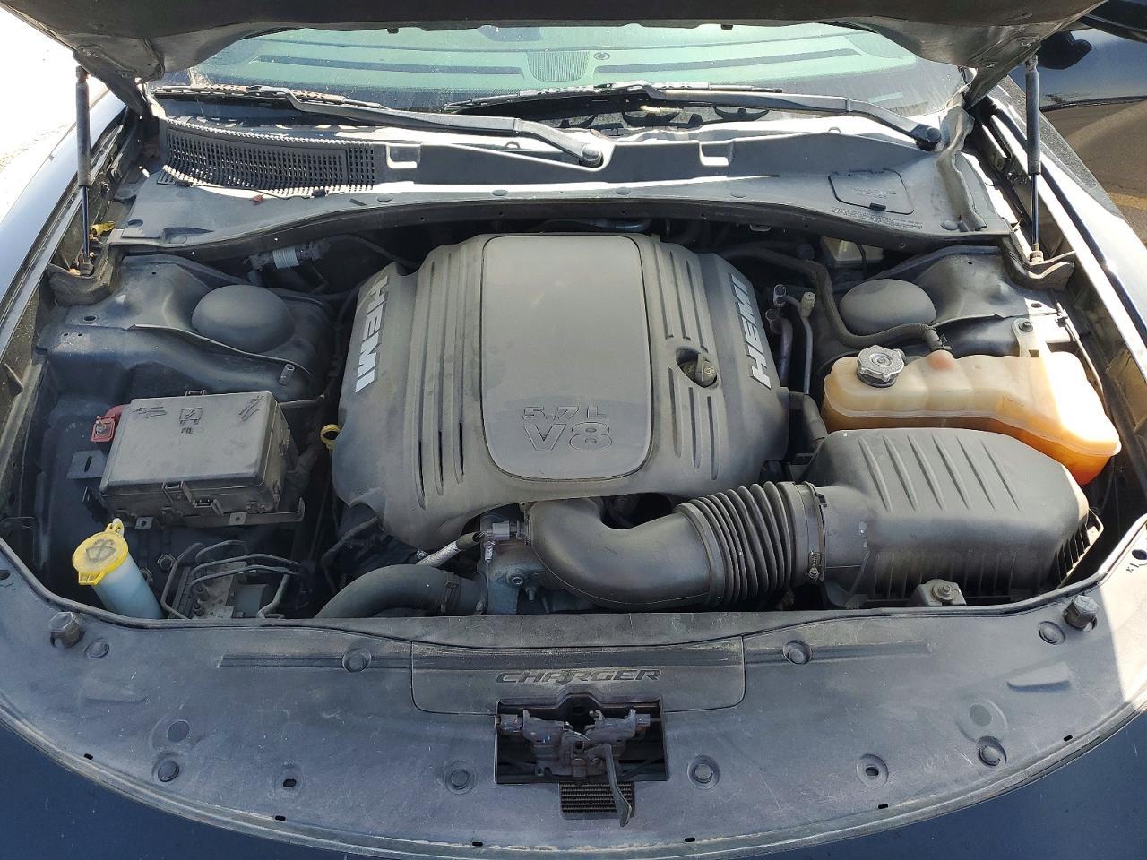 2016 Dodge Charger R/T - zdjęcie 11