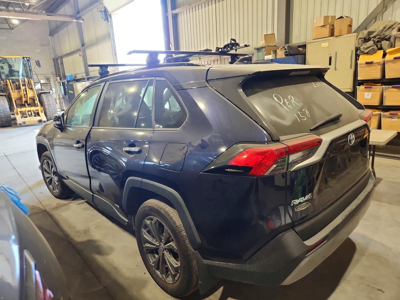 2023 Toyota Rav4 Limited - zdjęcie 2