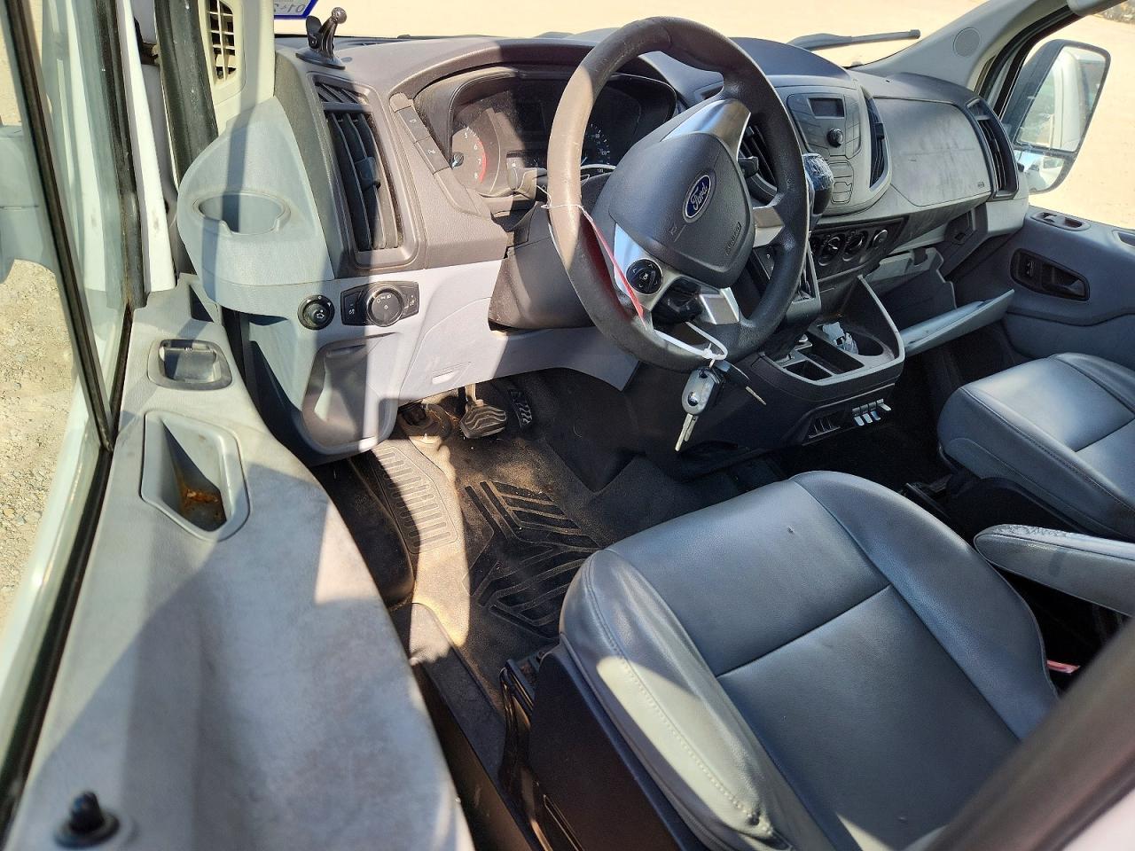 2015 Ford Transit T-250 - zdjęcie 8