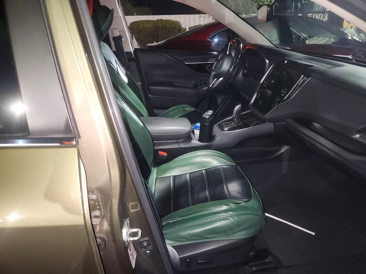 2020 Subaru Outback Limited - zdjęcie 13