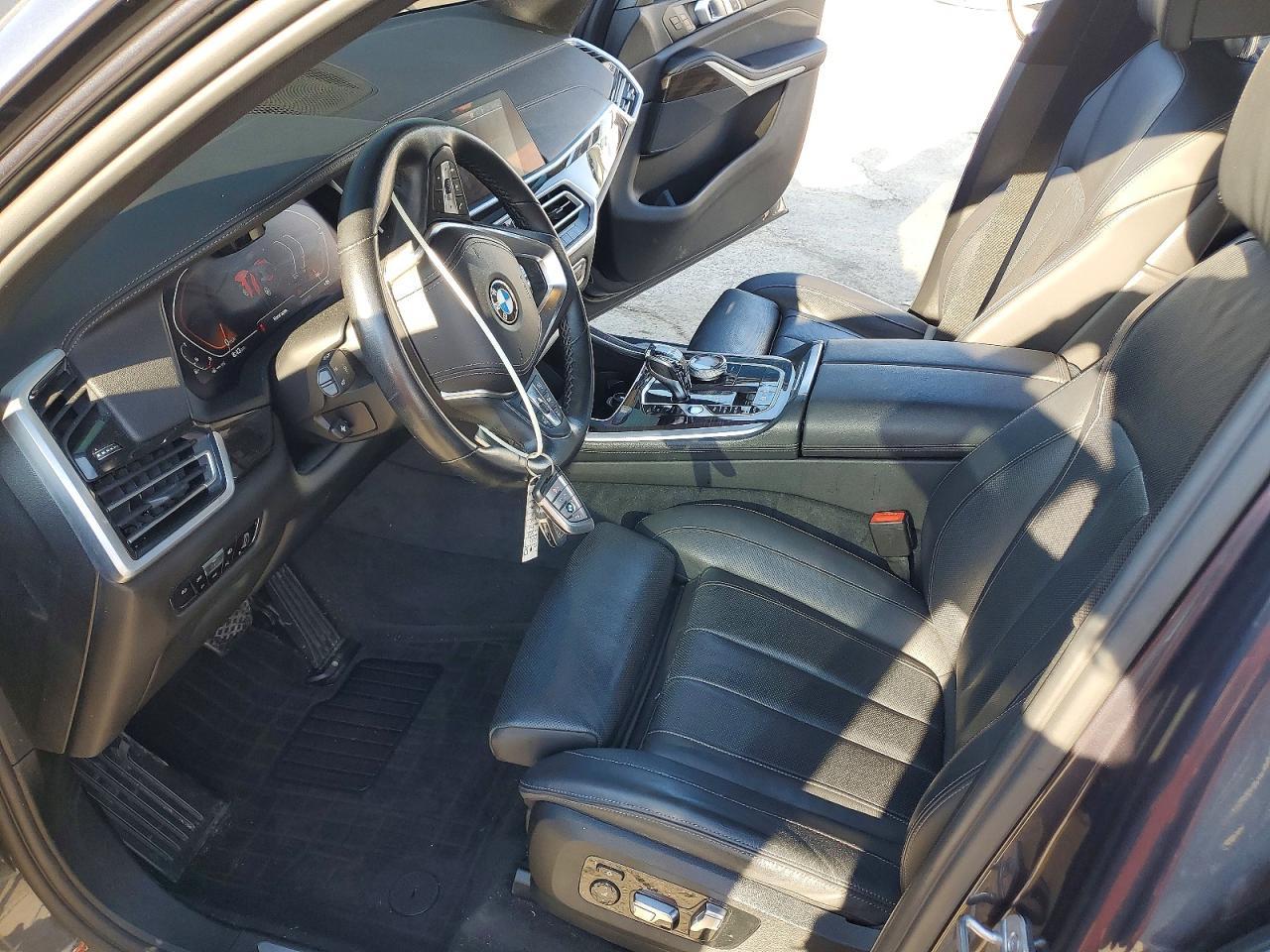 2021 BMW X5 xDrive40I - zdjęcie 7