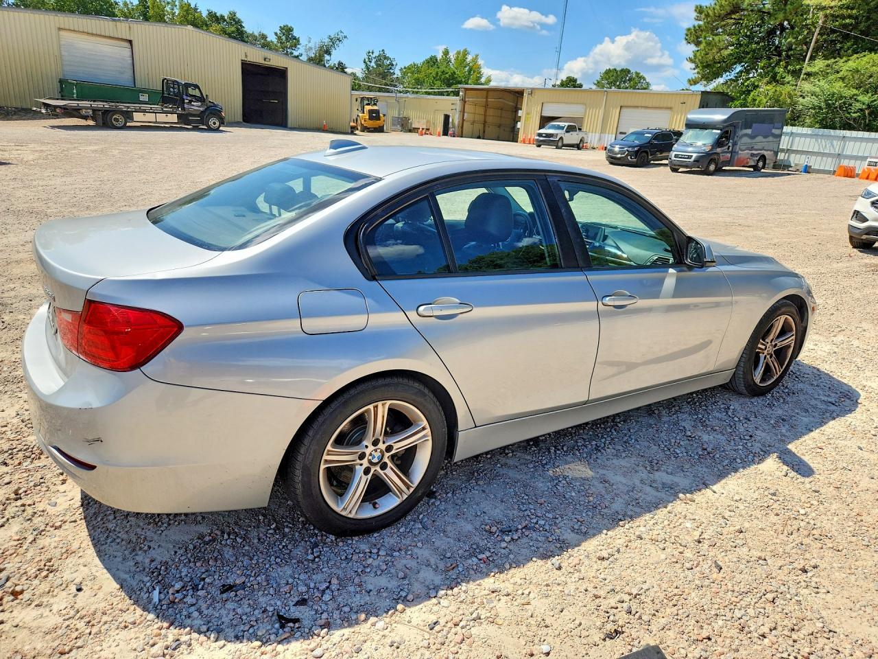 2013 BMW 328 I - zdjęcie 3
