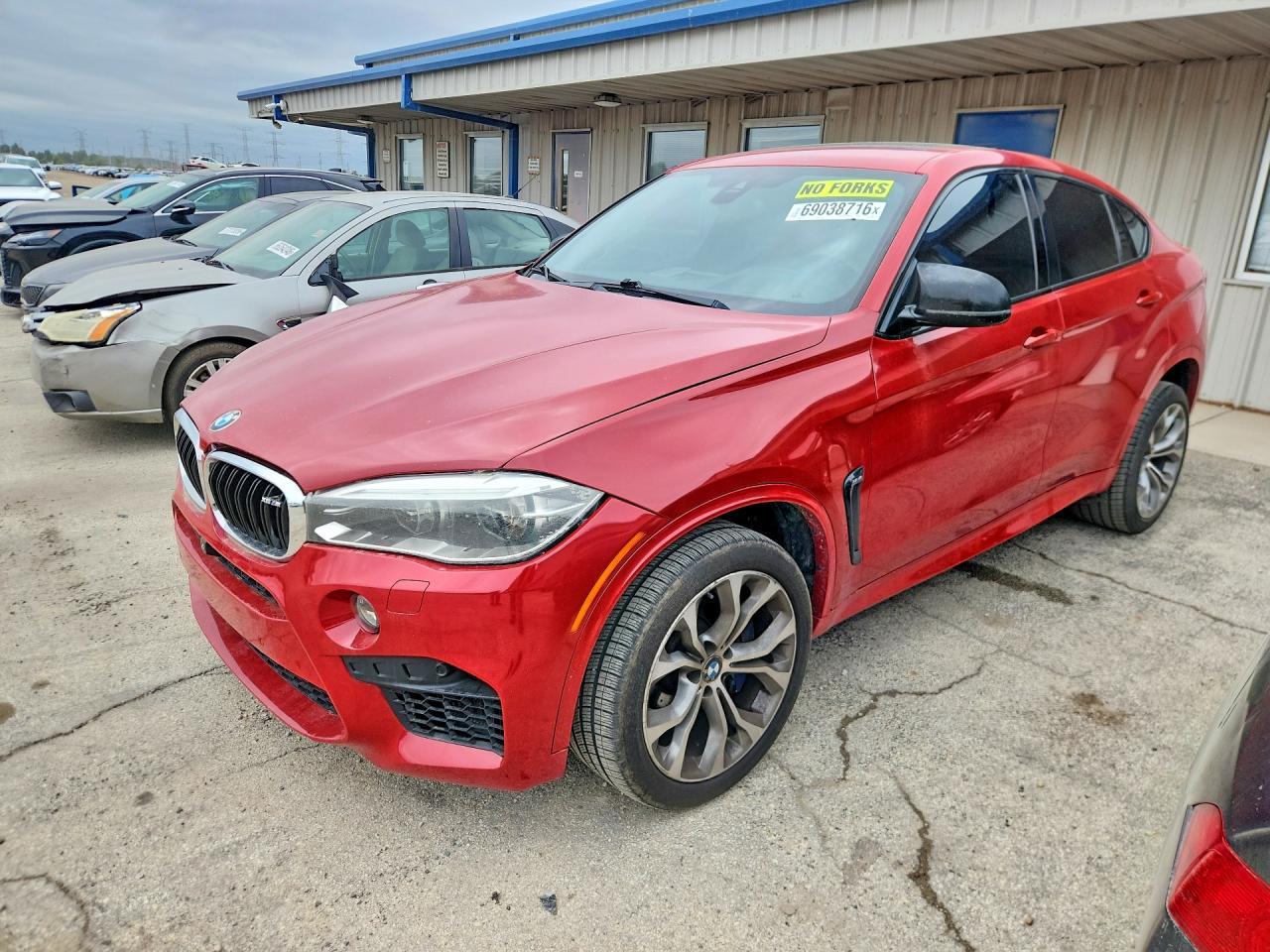 2017 BMW X6 M - zdjęcie główne