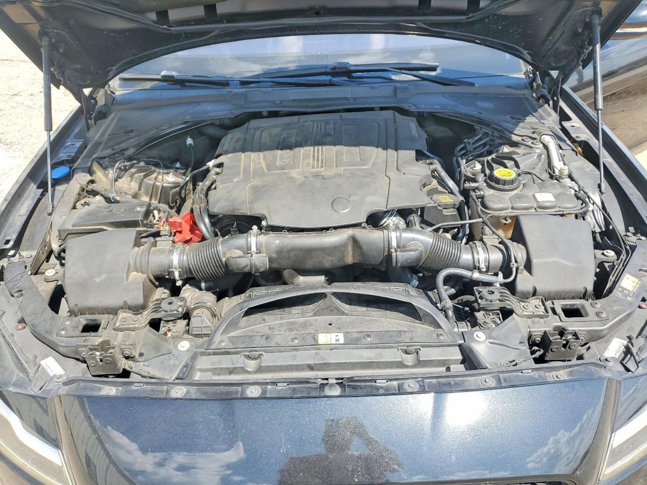 2017 Jaguar Xf S - zdjęcie 11