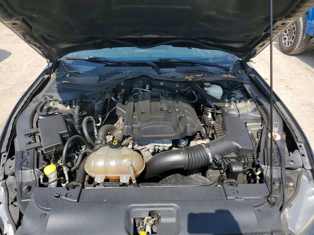 2015 Ford Mustang - zdjęcie 11