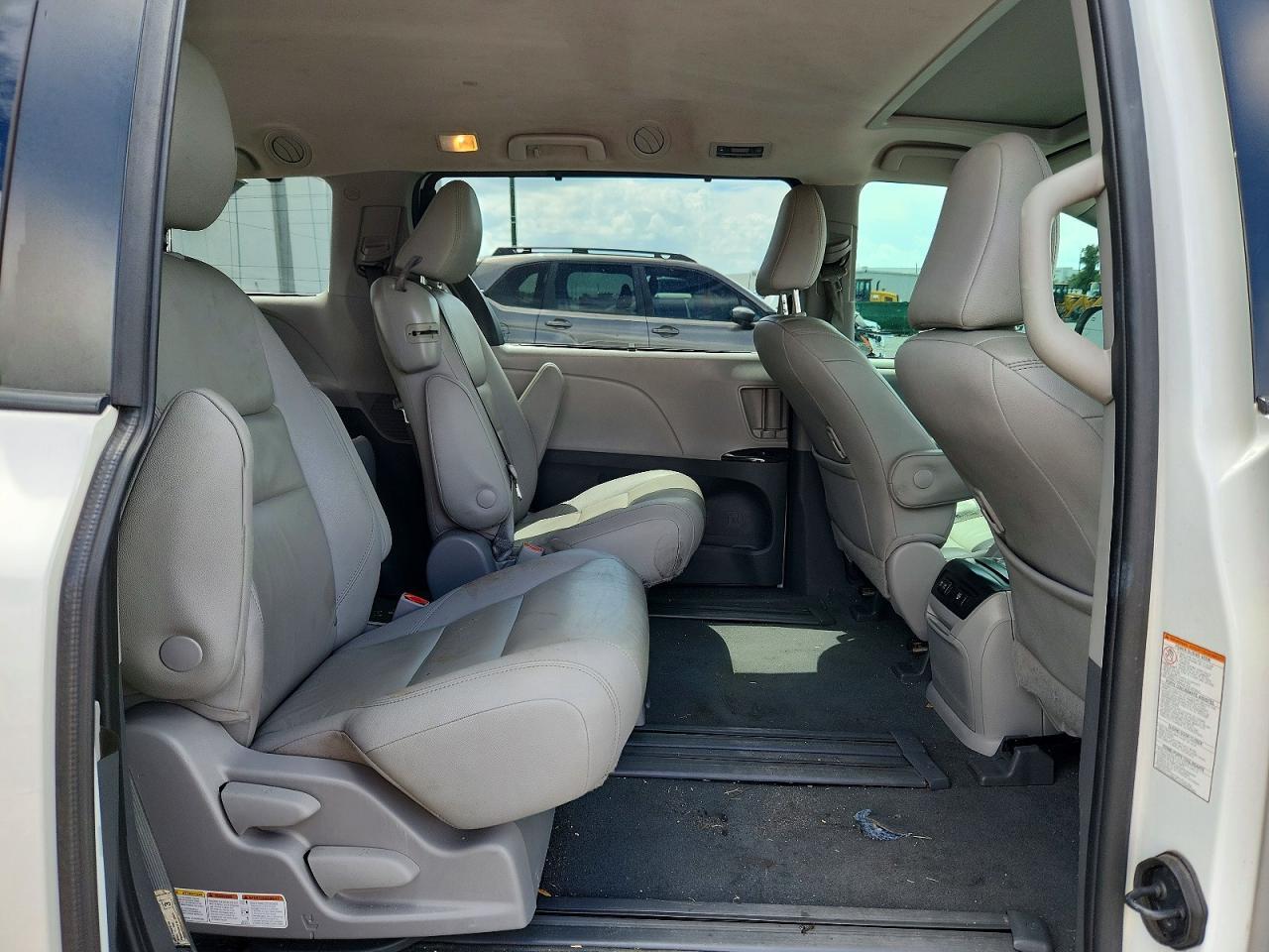 2020 Toyota Sienna Xle 8-Passenger - zdjęcie 11