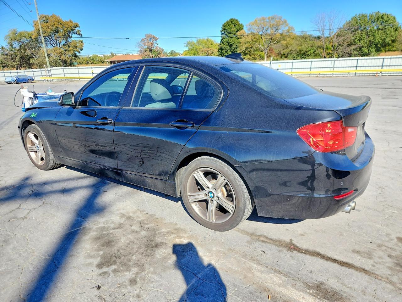 2015 BMW Seria 3 328i - zdjęcie 2