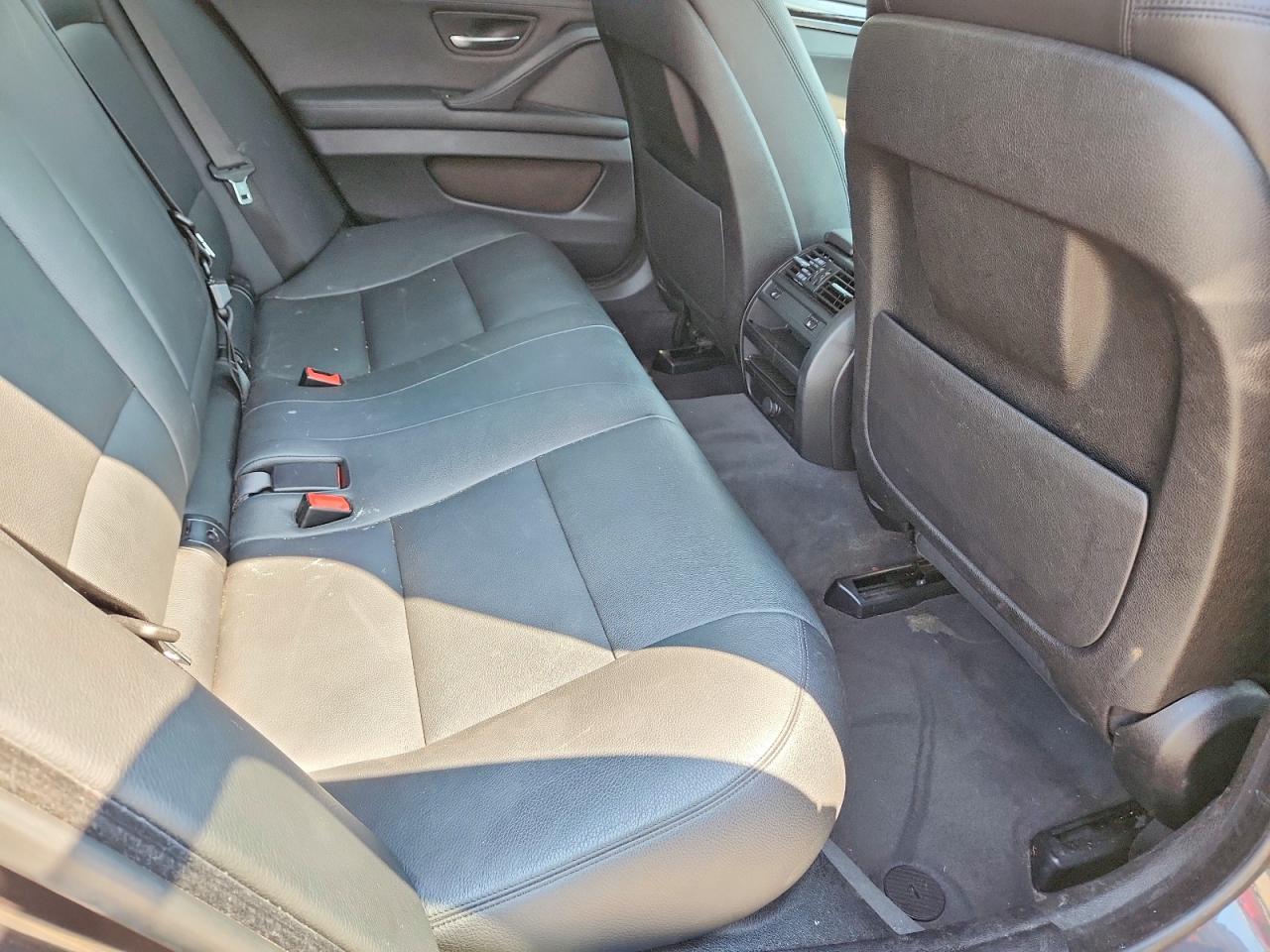 2016 BMW Seria 5 528i - zdjęcie 10