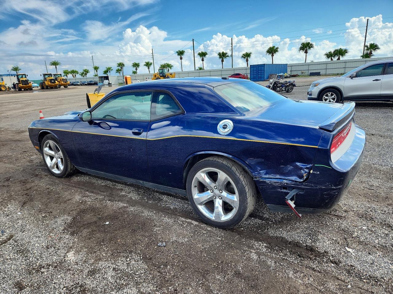 2014 Dodge Challenger Sxt - zdjęcie 2