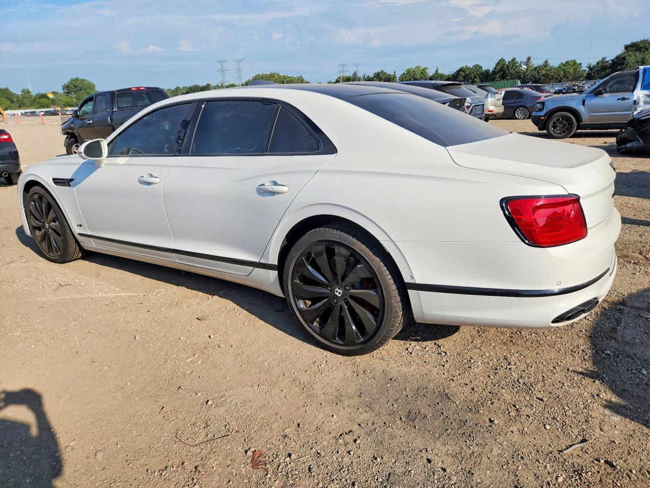 2021 Bentley Flying Spur - zdjęcie 2