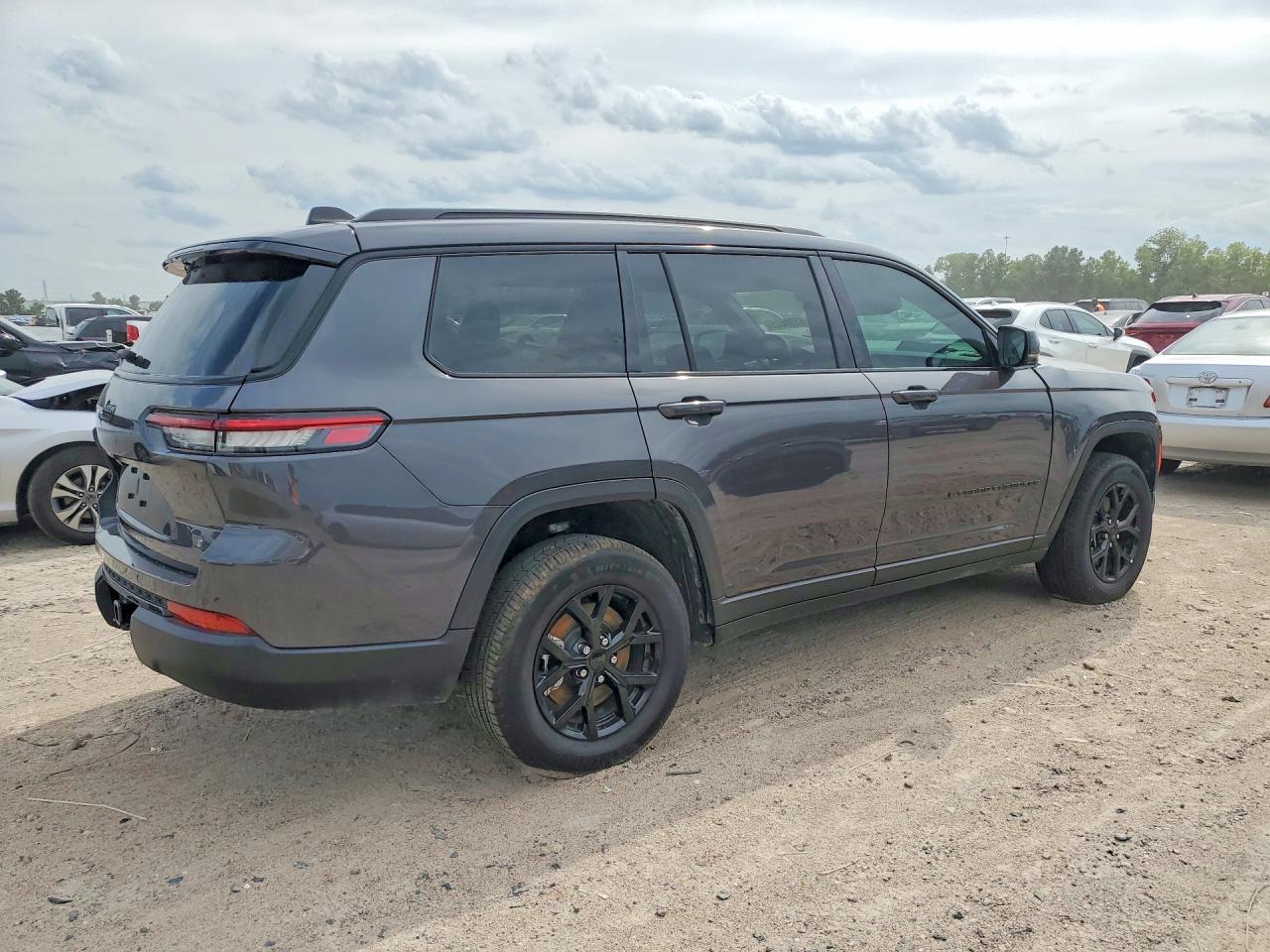 2024 Jeep Grand Cherokee L Laredo - zdjęcie 3