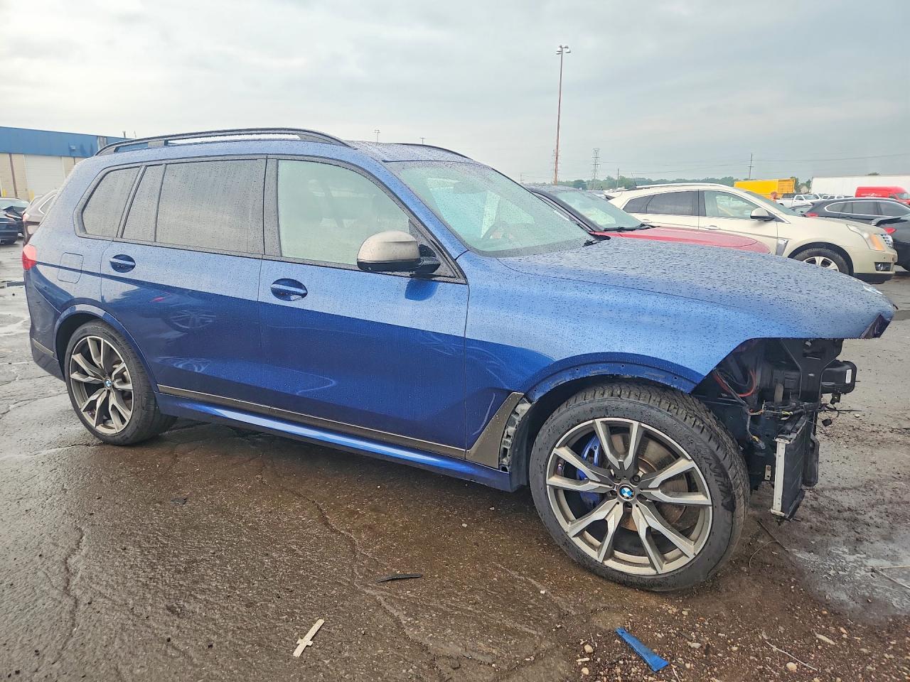 2021 BMW X7 M50I - zdjęcie 4