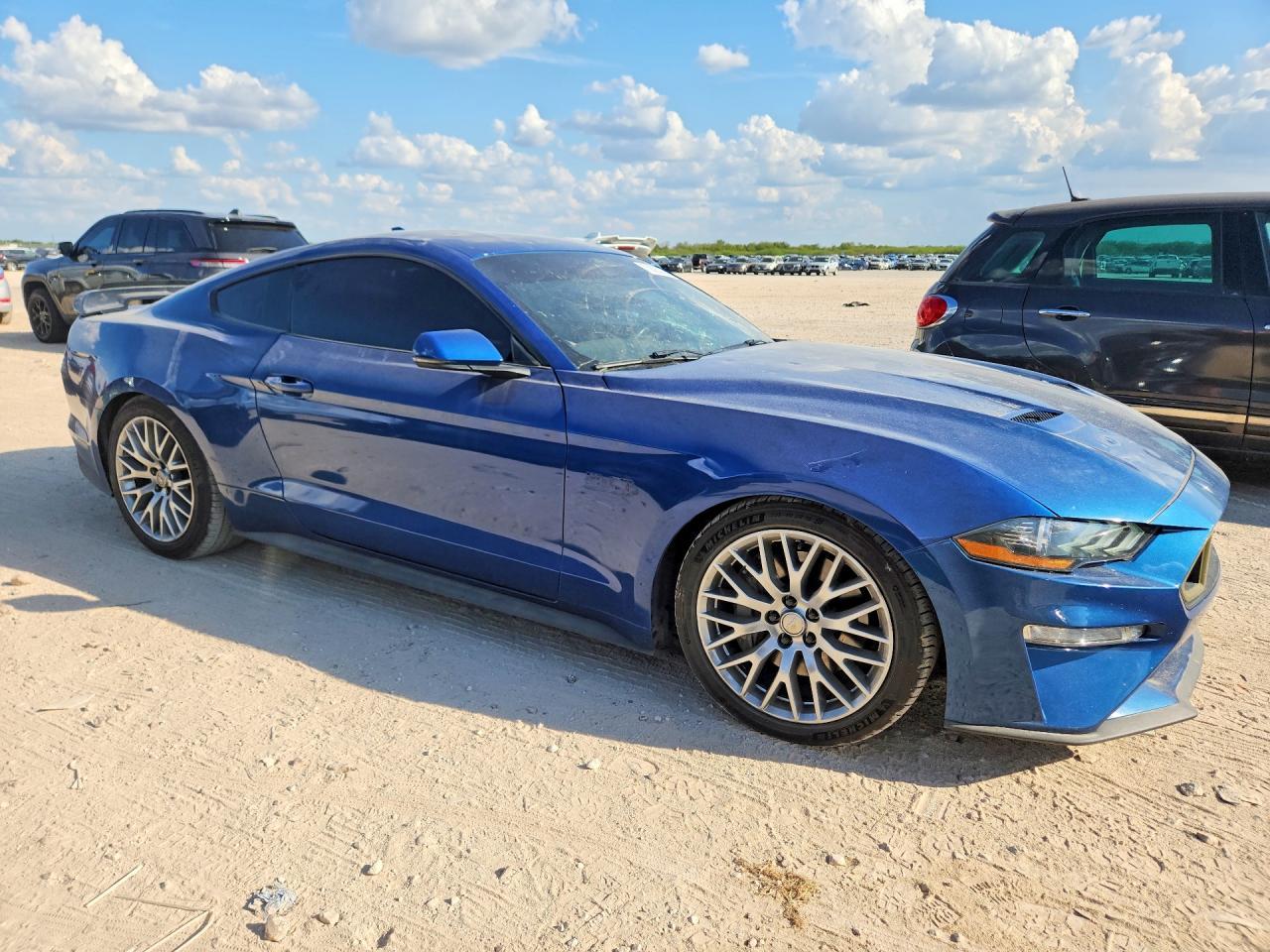2022 Ford Mustang Gt - zdjęcie 4