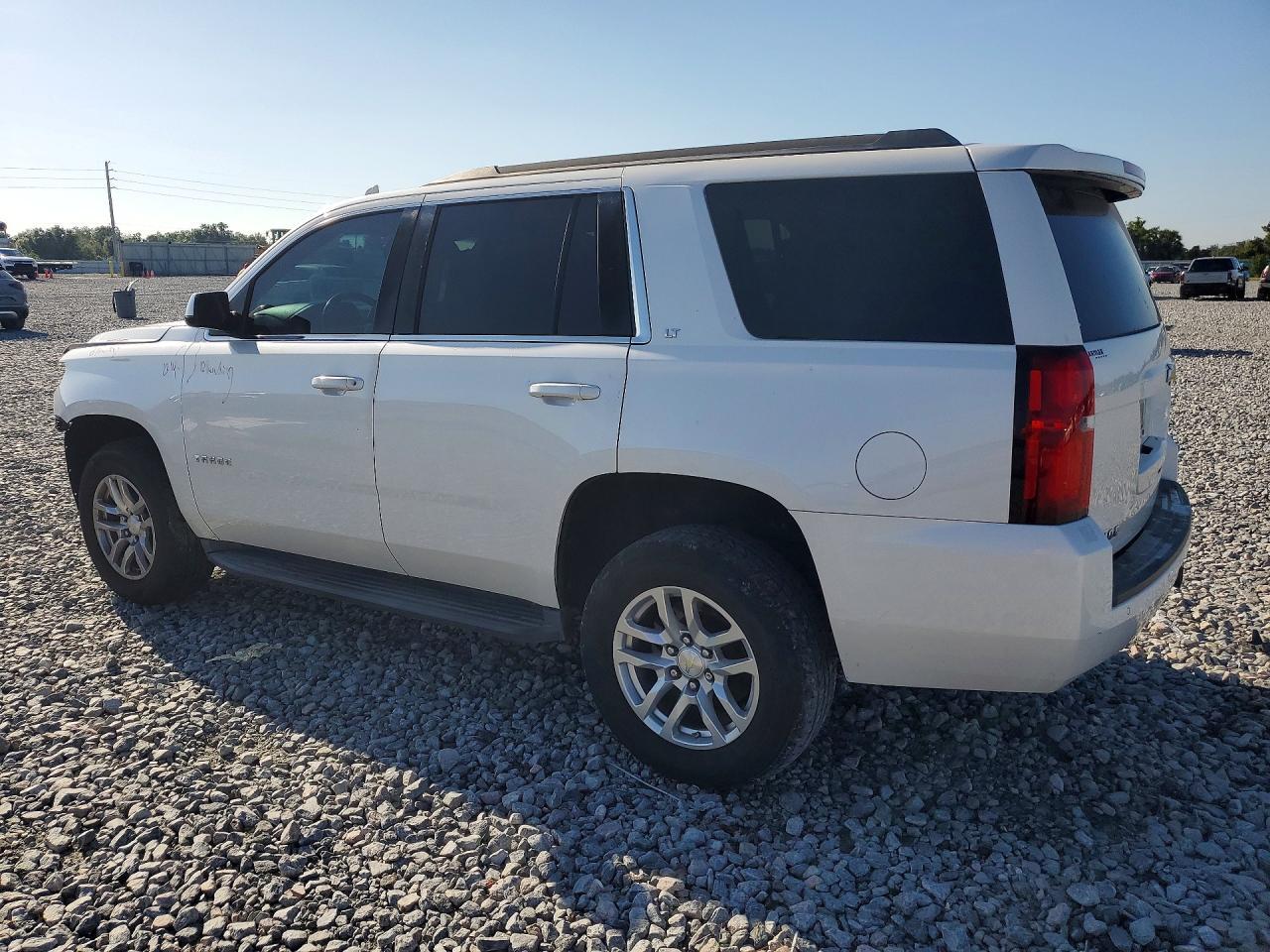 2016 Chevrolet Tahoe C1500 Lt - zdjęcie 2