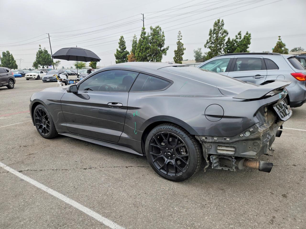 2018 Ford Mustang - zdjęcie 2