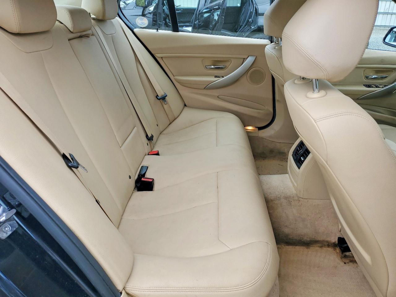 2015 BMW 320 I - zdjęcie 10
