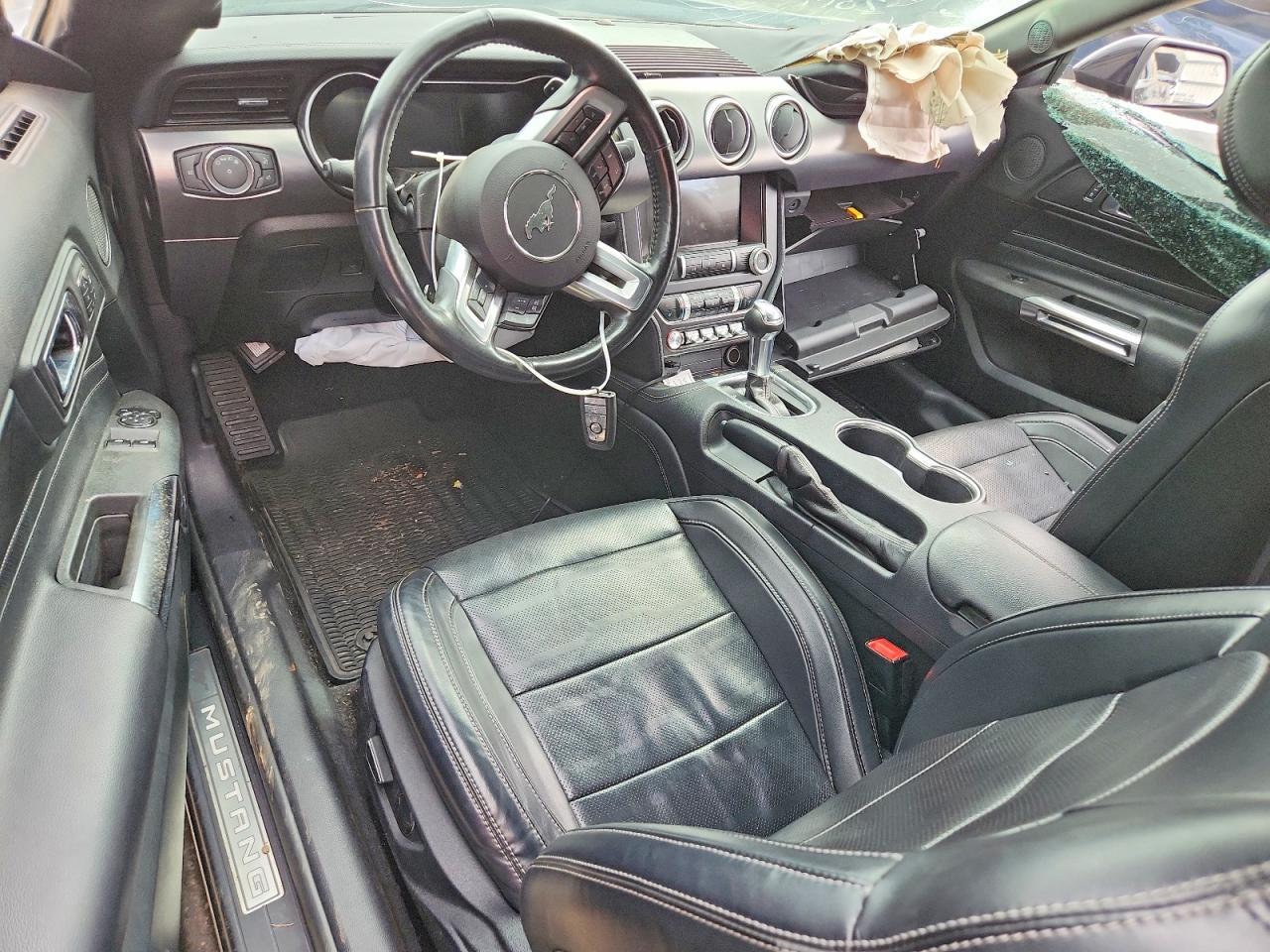 2019 Ford Mustang - zdjęcie 8