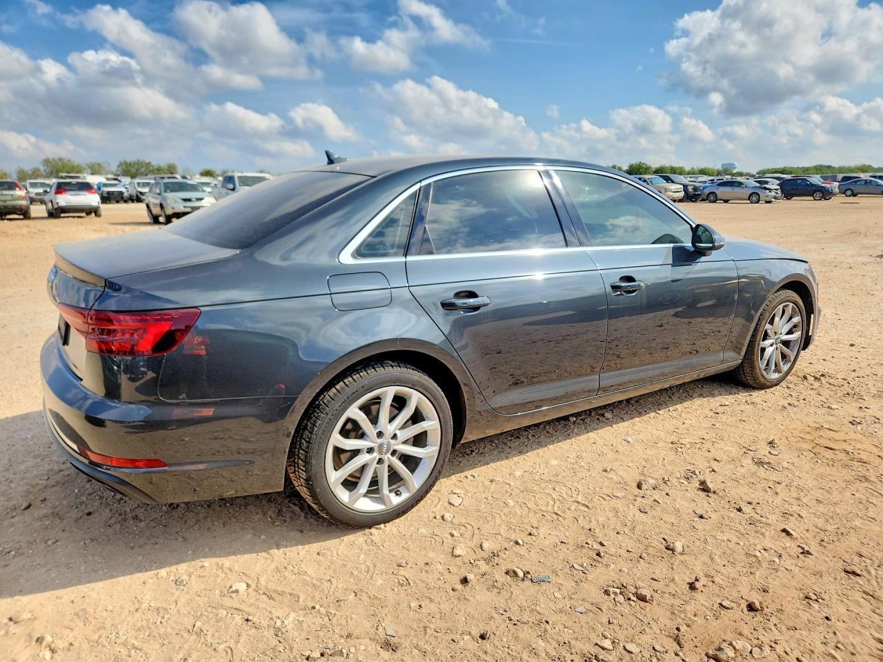 2019 Audi A4 Premium - zdjęcie 3