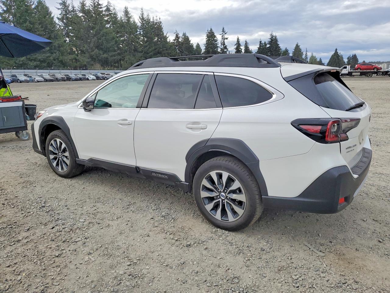 2024 Subaru Outback Limited - zdjęcie 2