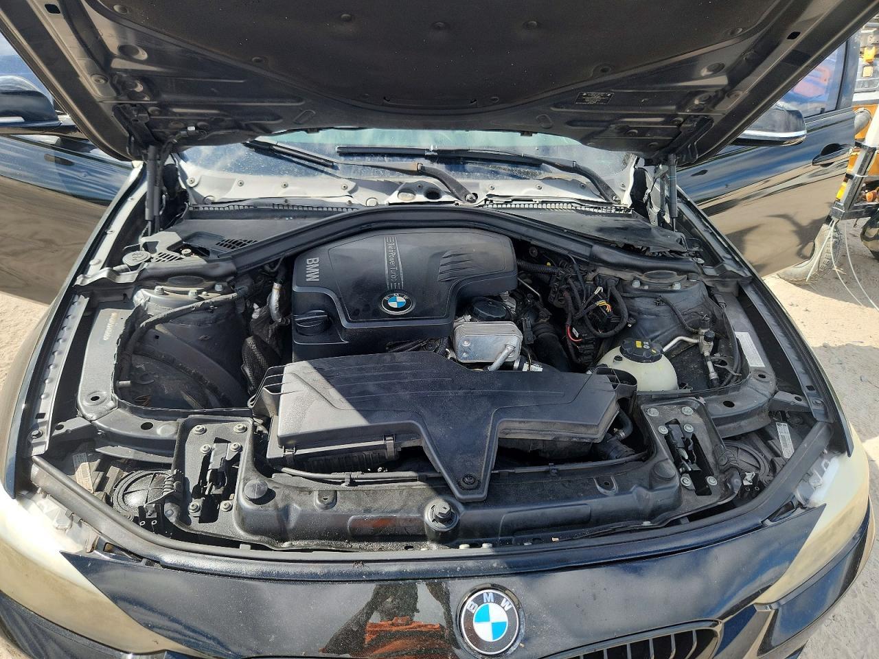 2015 BMW 320 I - zdjęcie 11