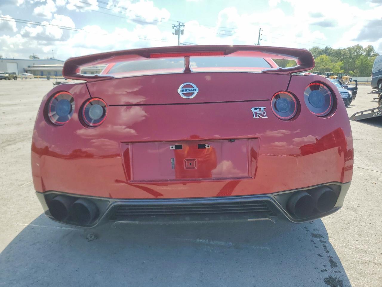 2016 Nissan Gt-R Premium - zdjęcie 6