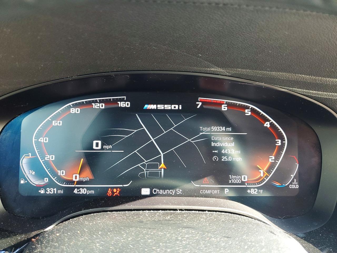 2020 BMW Seria 5 M550i - zdjęcie 9
