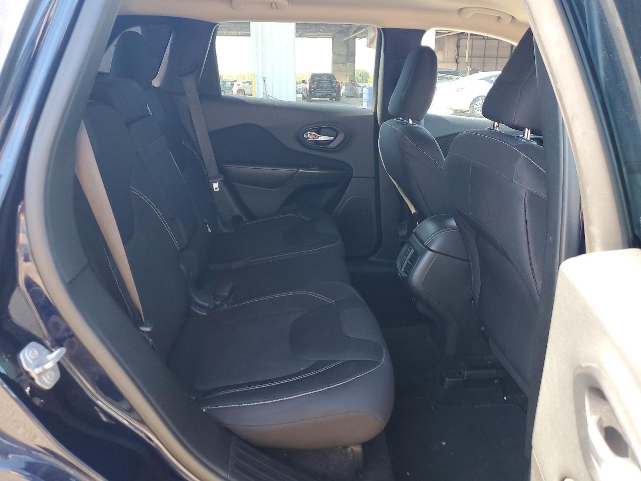 2015 Avalon Pontoons Cherokee Latitude - zdjęcie 11
