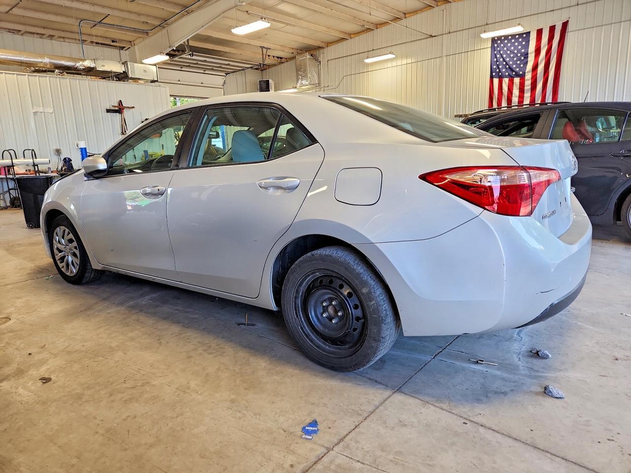 2017 Toyota Corolla Le - zdjęcie 2