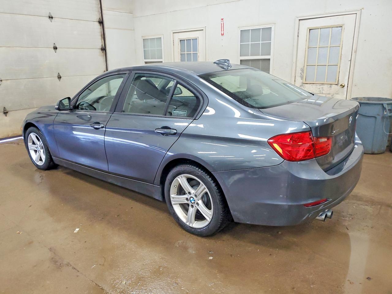 2014 BMW Seria 3 328i - zdjęcie 2