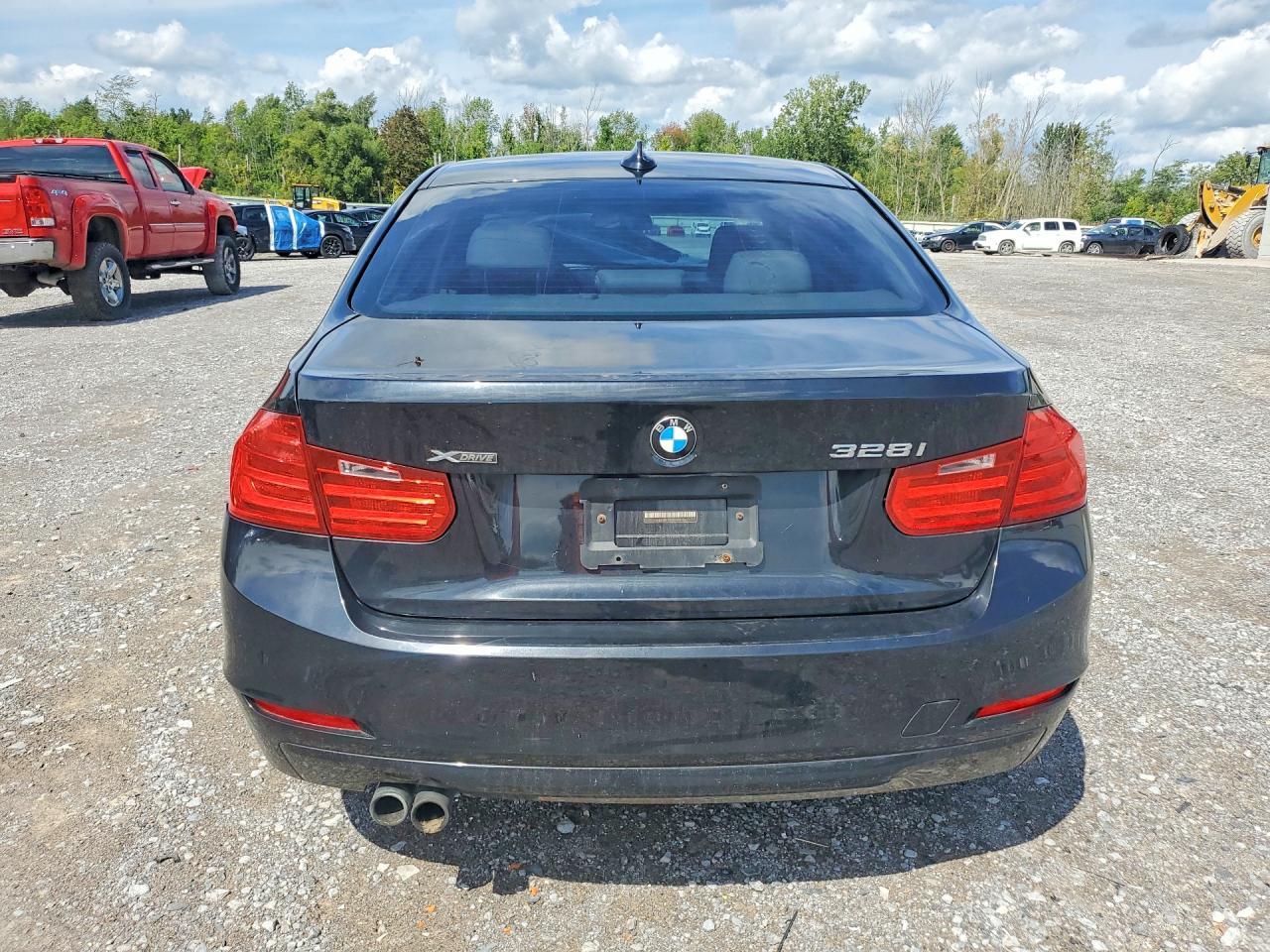 2014 BMW Seria 3 328i - zdjęcie 6
