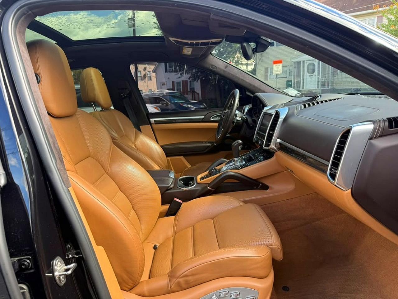 2016 Porsche Cayenne Turbo - zdjęcie 6