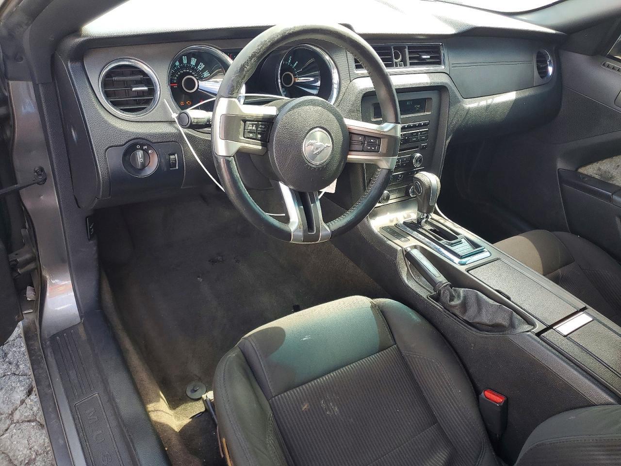 2013 Ford Mustang - zdjęcie 8
