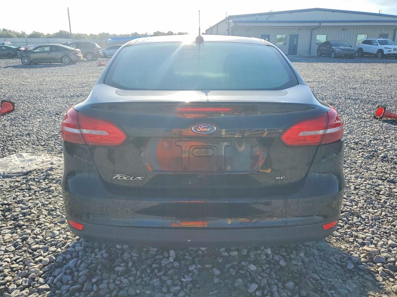 2017 Ford Focus Se - zdjęcie 6