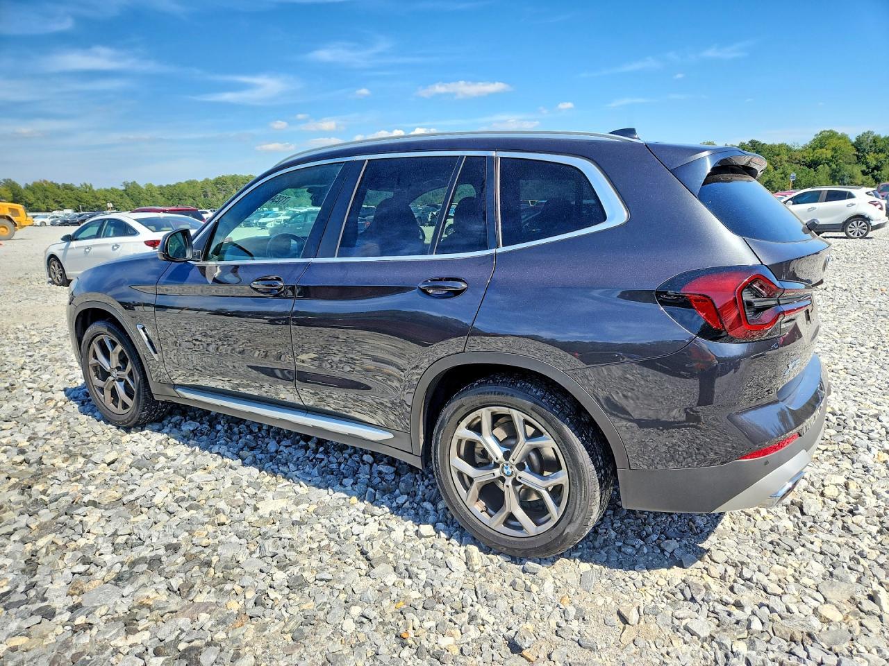 2022 BMW X3 xDrive30I - zdjęcie 2