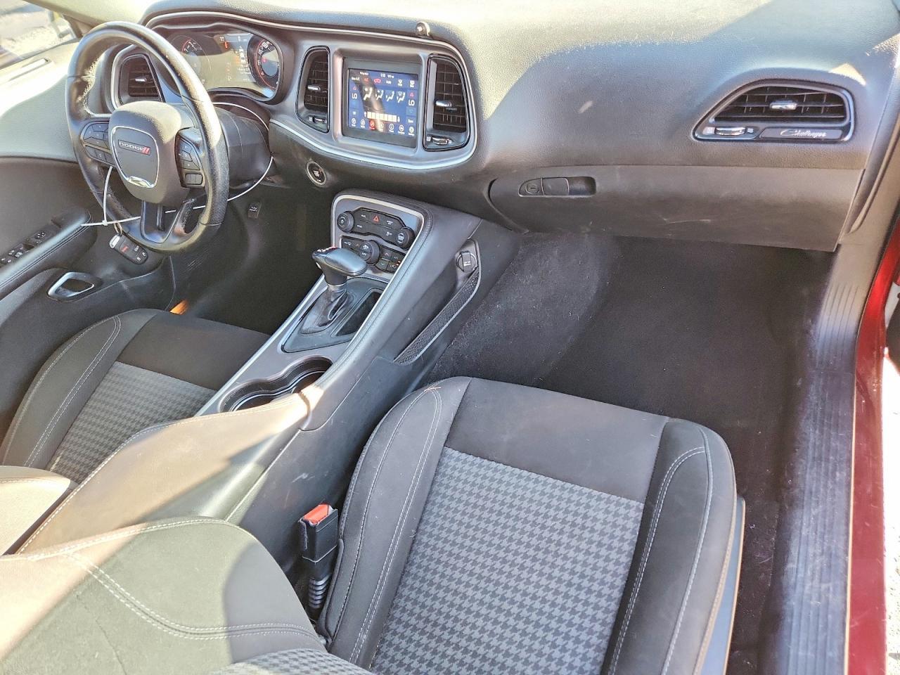 2020 Dodge Challenger Sxt - zdjęcie 8