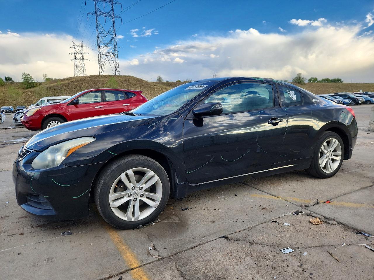 2013 Nissan Altima S - zdjęcie główne