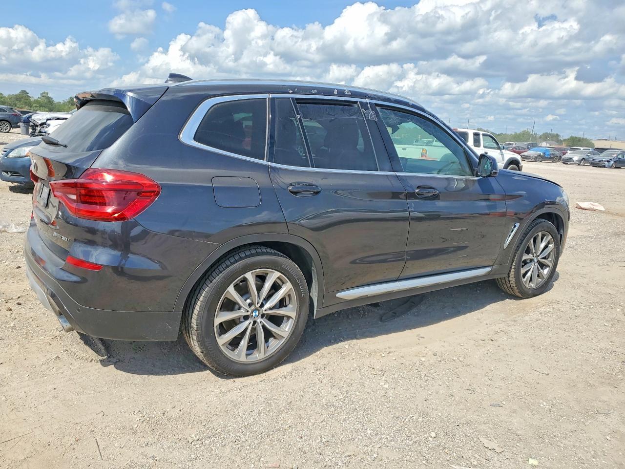 2019 BMW X3 Sdrive30I - zdjęcie 3