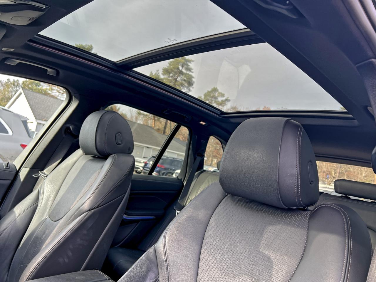 2021 BMW X5 xDrive40I - zdjęcie 10