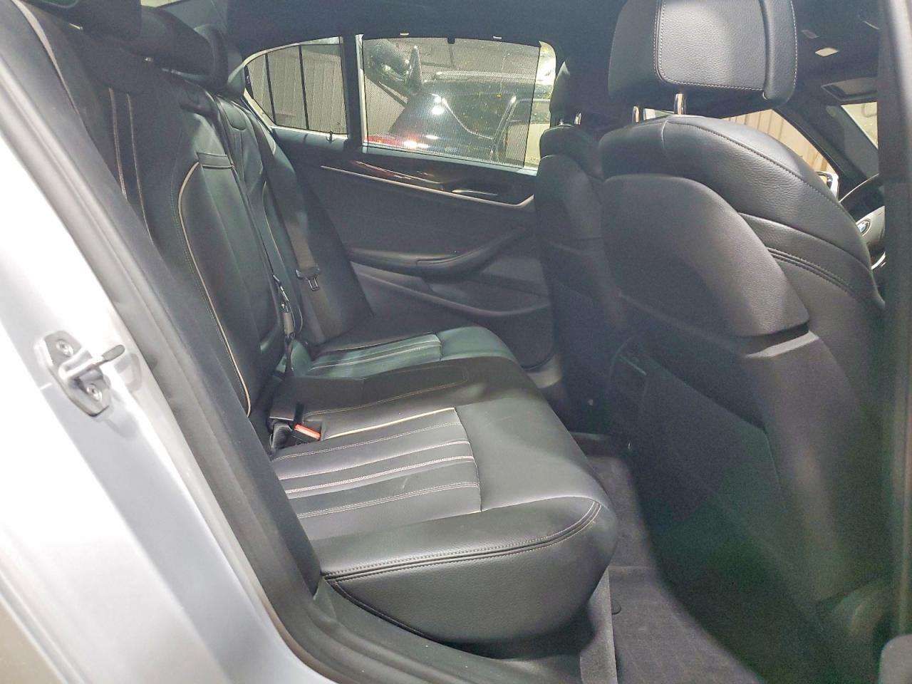 2018 BMW Seria 5 530i - zdjęcie 10