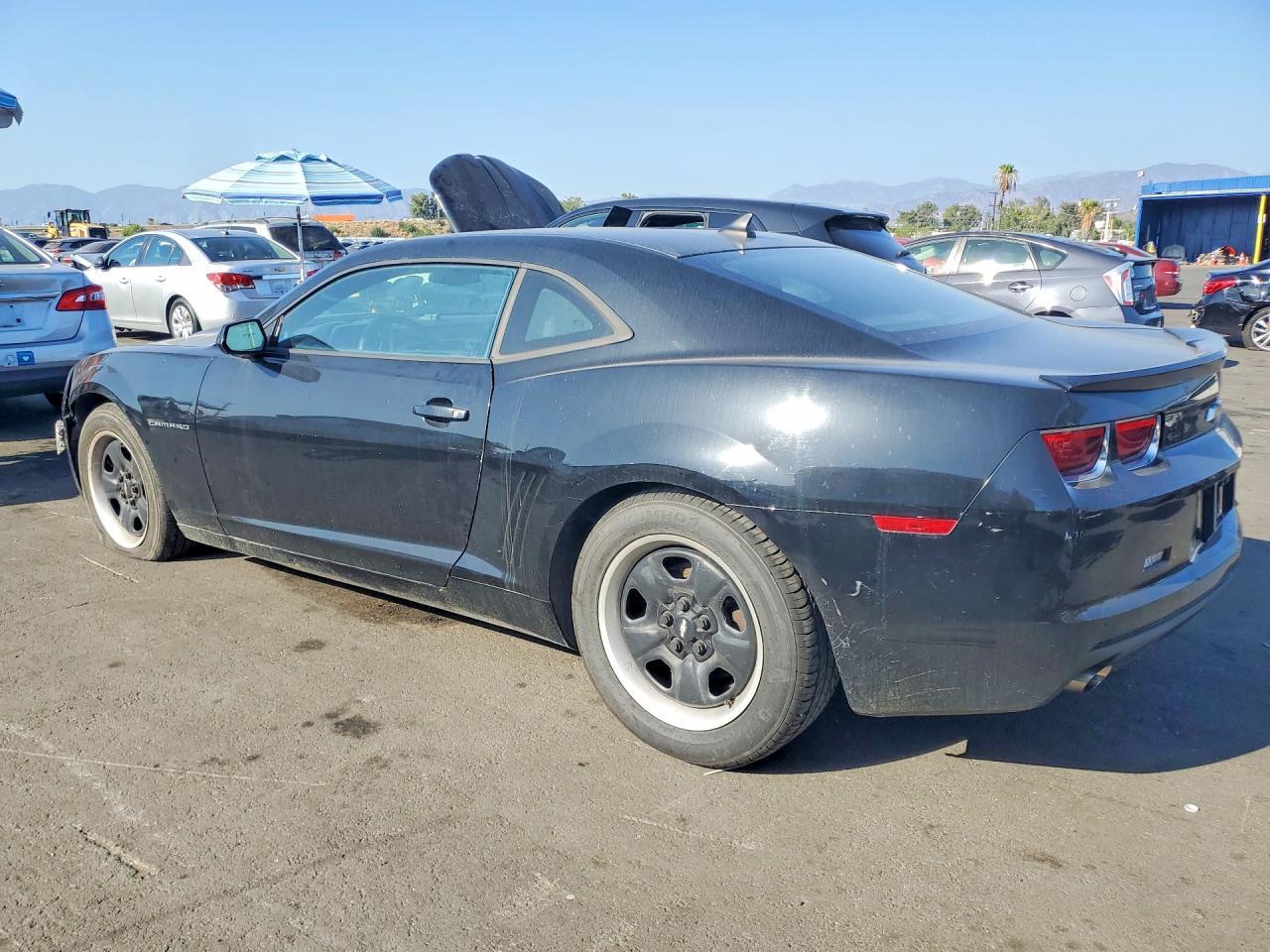 2013 Chevrolet Camaro Ls - zdjęcie 2