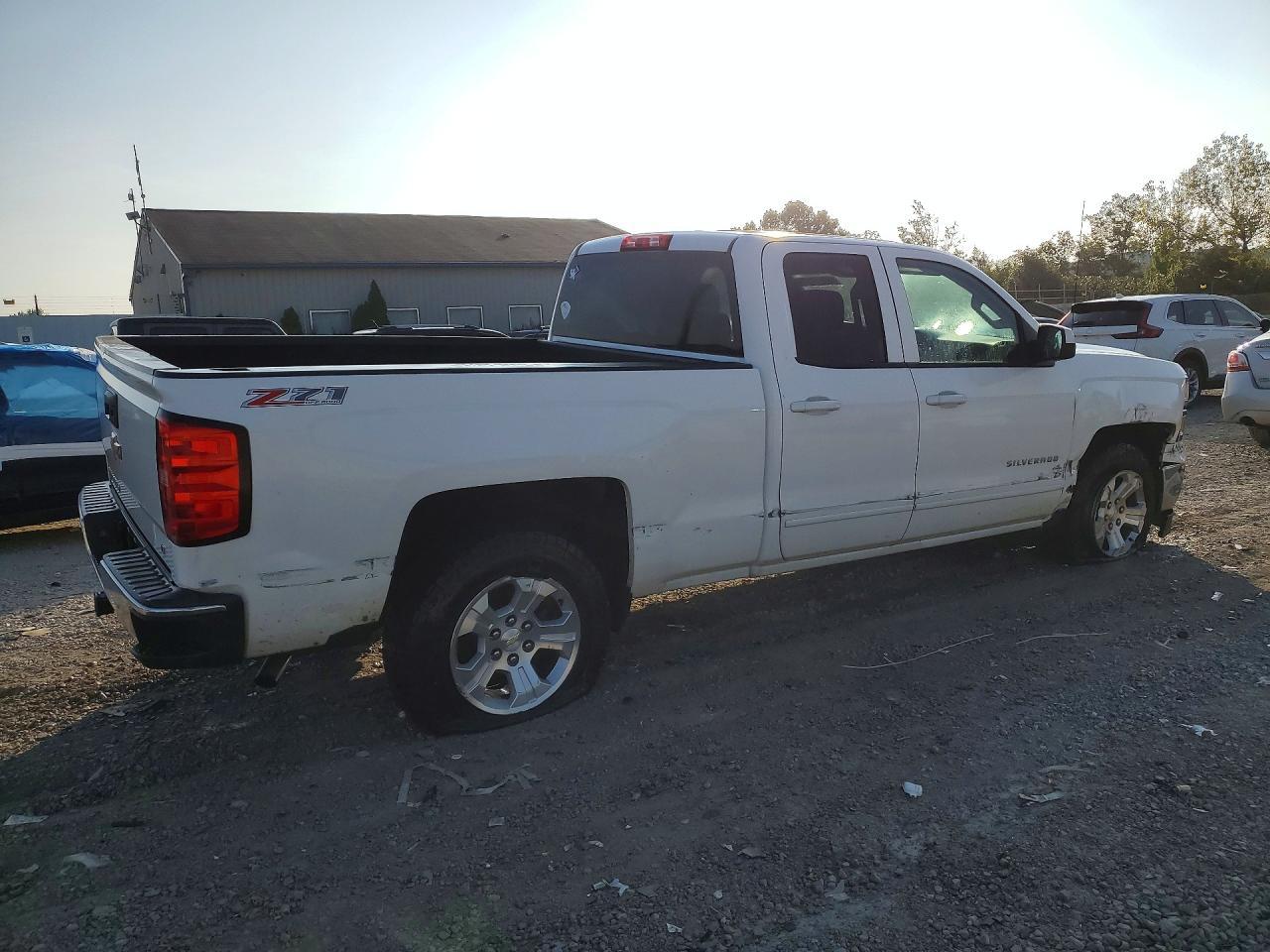 2015 Chevrolet Silverado K1500 Lt - zdjęcie 3