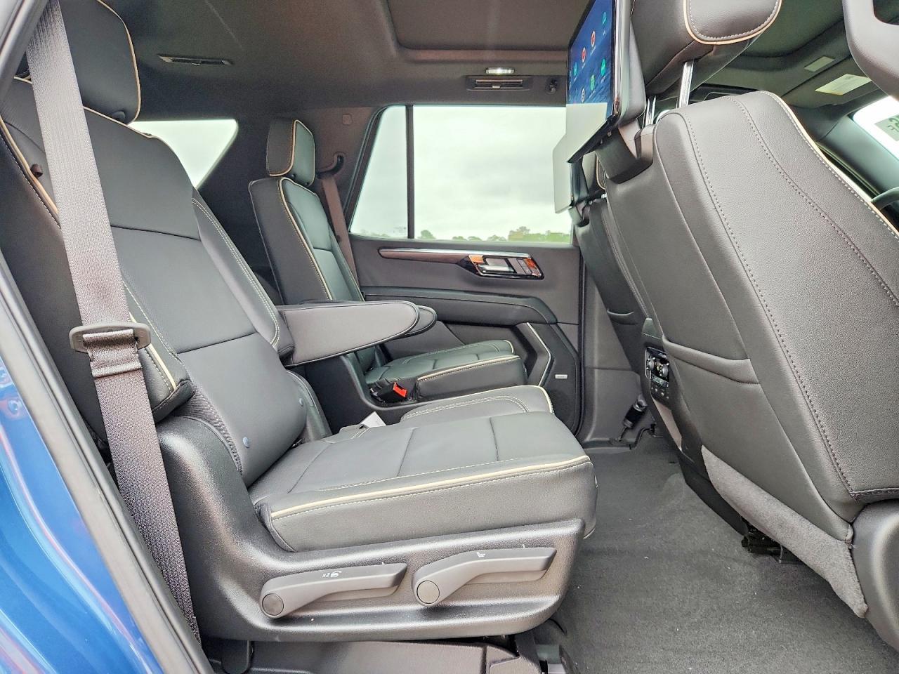 2026 Chevrolet Tahoe C1500 Premier - zdjęcie 11