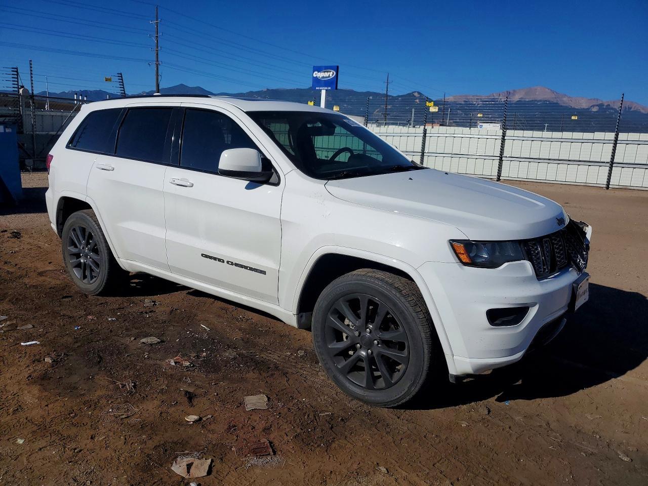 2019 Jeep Grand Cherokee Laredo - zdjęcie 4