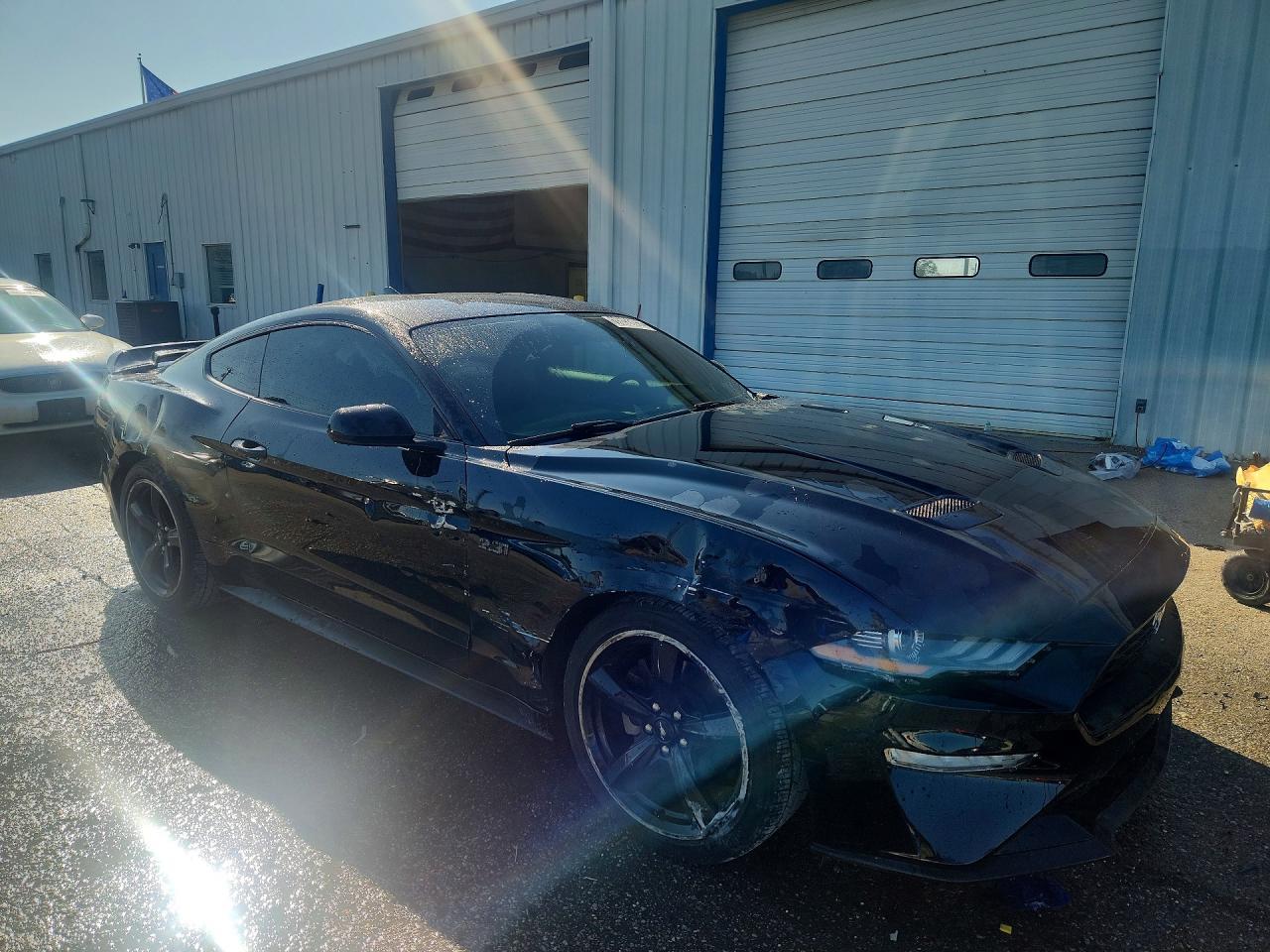 2020 Ford Mustang - zdjęcie 4