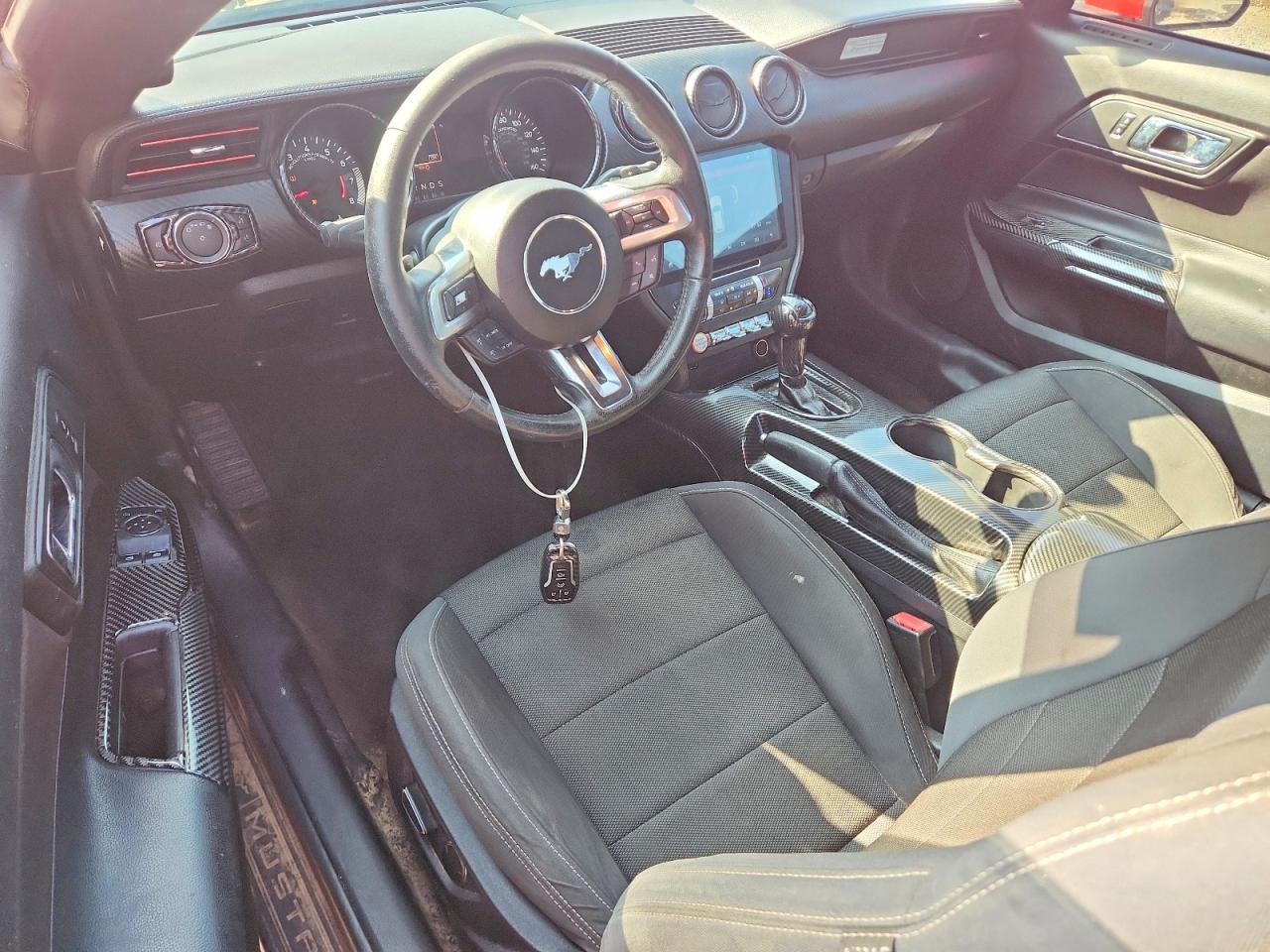 2016 Ford Mustang - zdjęcie 8