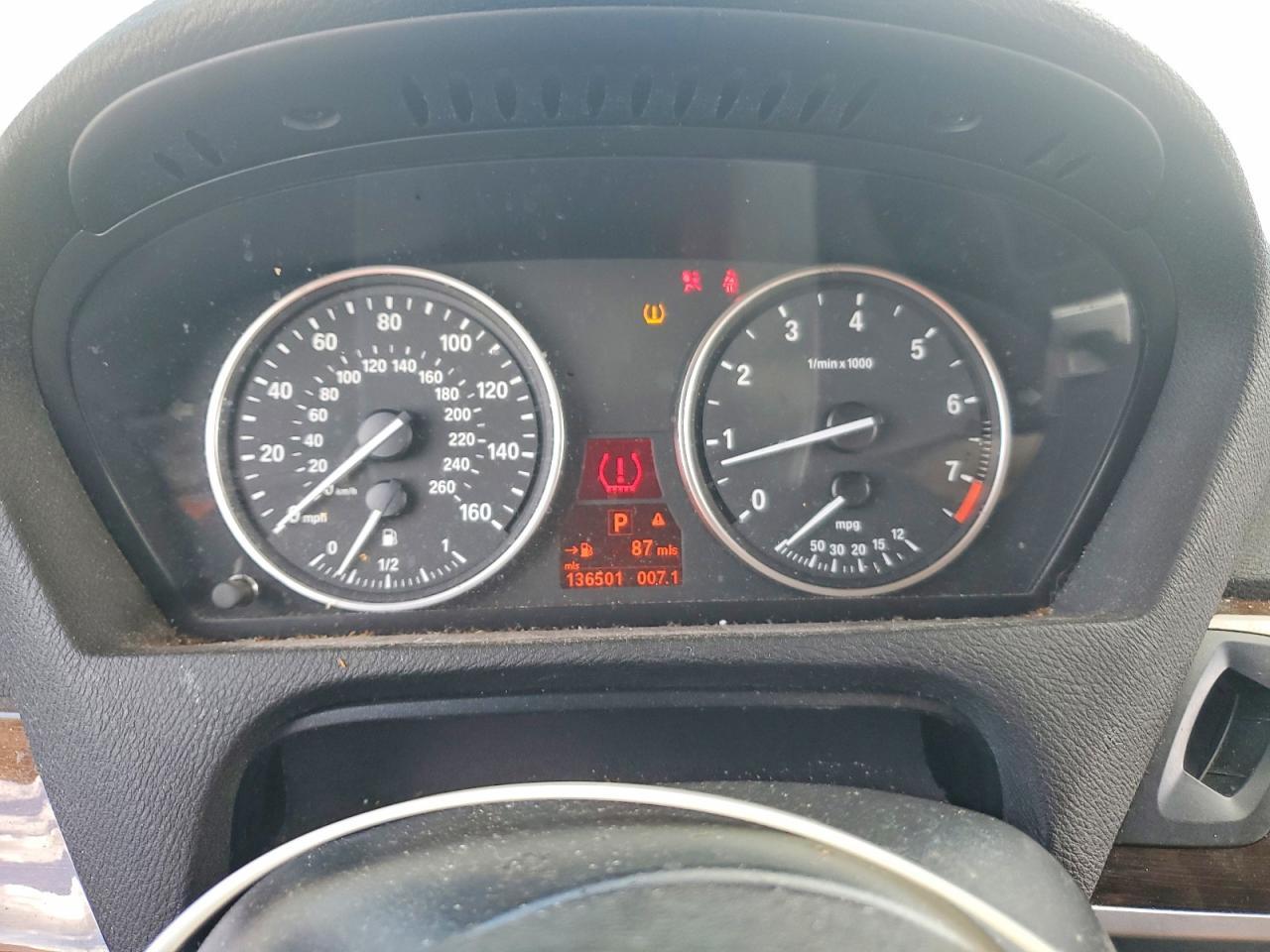 2013 BMW X5 xDrive50I - zdjęcie 9